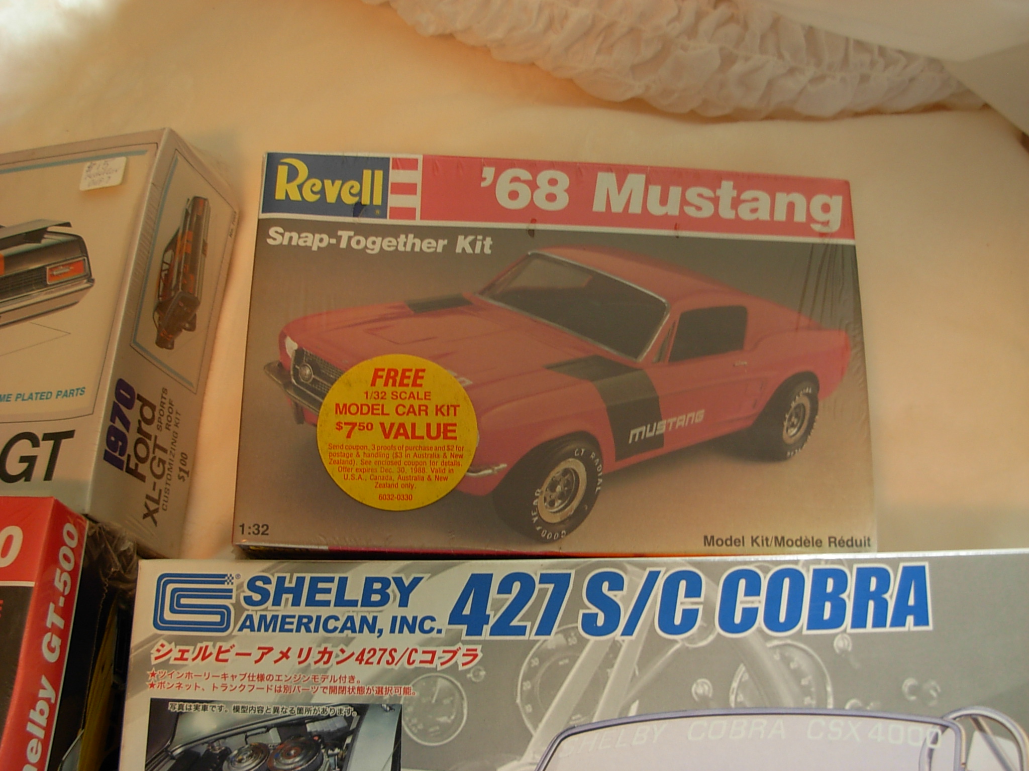 Monogram  69 Mustang Super C J 1:24 Scale  #7121 KIT MISC PARTS 